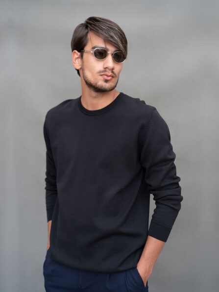 SWEATER-HANGY-BLACK-FRONT